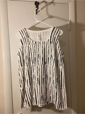 MarlaWynne Black and White Striped Tank Top